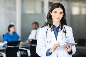 Почему стоит выбрать медицинский колледж в Алматы?